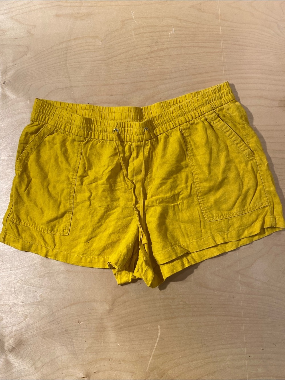 GAP Women’s Yellow Drawstring Linen-Blend Shorts XL (SG)